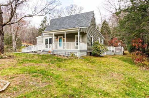 7 Moosehorn Rd, Granby CT  06090-1006 exterior