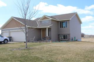 31754 Meadowlark Ln, Lindstrom, MN 55045-8450
