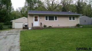 201 Leisure Ln, Bellevue, NE 68005-2122
