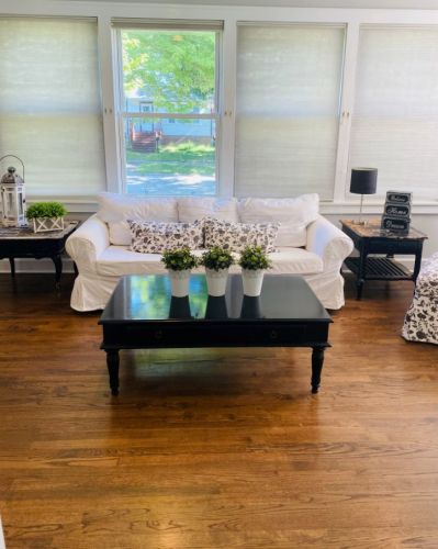 103 Robertson St, Palatine, IL 60067-3525
