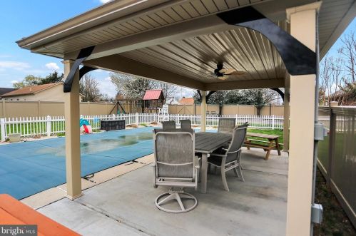 774 Broadway, Hanover PA 17331-2503 exterior