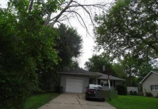 613 Howard St, Alden, IL 60033-2361