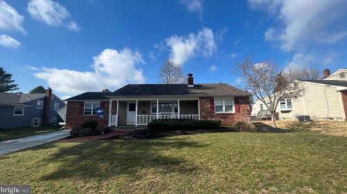 54 Winding Way Rd, Stratford, NJ 08084-1932