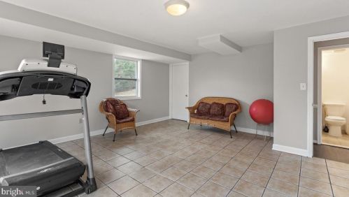 17404 Rocky Gorge Ct, Silver Spring MD 20905-5123 exterior