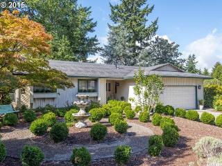 14661 Garland Ln, Portland, OR 97267-2949