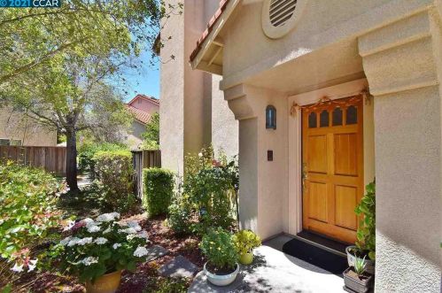 358 Bellflower Dr, San Ramon, CA 94582-5664