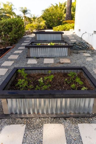 2166 Warmlands Ave, Vista CA  92084-3338 exterior