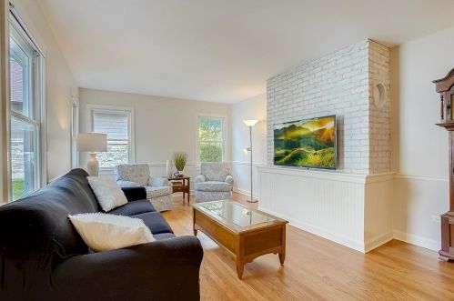 1550 Hawthorne Pl, Bannockburn IL  60015-2008 exterior