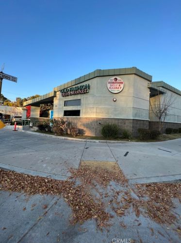 1935 Alpha Rd, Glendale CA  91208-2134 exterior