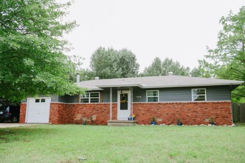 609 Cheyenne Dr, Stillwater, OK 74075-1412