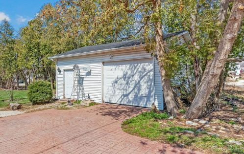 164 Jefferson Ave, Pingree Grove IL  60140-7648 exterior