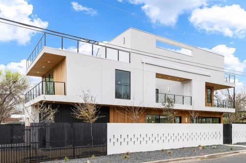 1713 Bauerle Ave, Austin TX  78704-3303 exterior