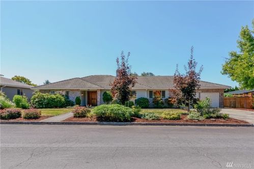 1113 80th St, Vancouver, WA 98665-6915