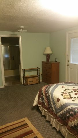 806 Morris Ave, Oak Grove, TX 75783-2333