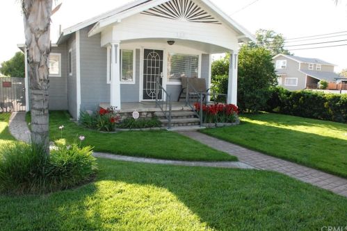 1031 6th St, Redlands, CA 92374-3306