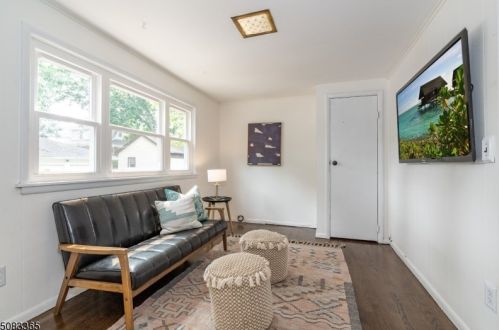 122 Midland Blvd, Maplewood NJ 07040-1809 exterior