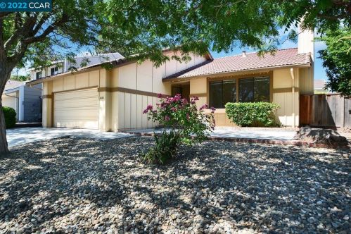 4484 Stone Canyon Ct, Concord, CA 94521-4404