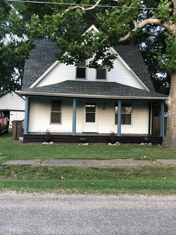563 Elder St, Palmyra, IL 62674-5836