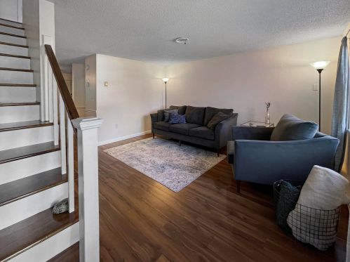 7 Daniel Plummer Rd, Goffstown, NH 03045-2503