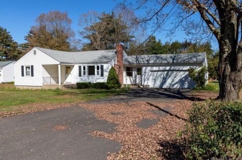 86 Granby Rd, Granby, CT 06035-2003