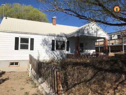 808 4th St, Colfax, NM 87740-2702