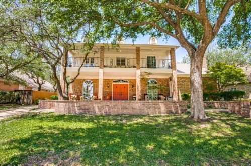 16 Harbour Point Cir, Fort Worth, TX 76179-3256
