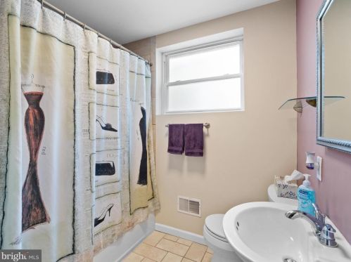 2517 Juniper St, Philadelphia PA  19148-4321 exterior