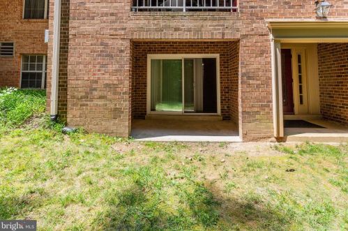 5825 Cove Landing Rd, Springfield VA  22015-4770 exterior