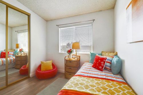 732 Sterling Dr, San Leandro CA 94578-4172 exterior