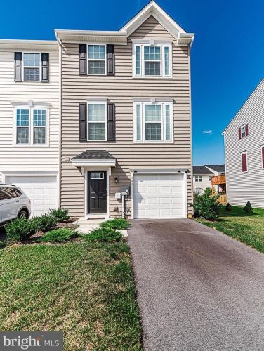 141 Montreal Way, Falling Waters, WV 25419-0109