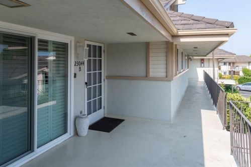 23044 Nadine Cir, Torrance, CA 90505-8852