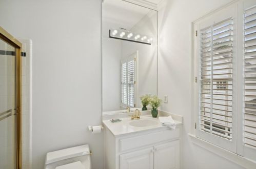 1041 Farmington Ln, Atlanta GA  30319-2811 exterior