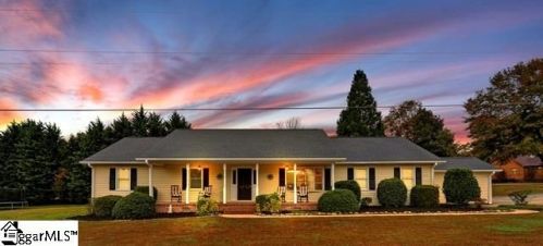 1805 Old Mill Rd, Easley SC  29642-9508 exterior
