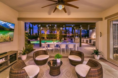 1769 Green Orchard Pl, Riverside CA  92508-8746 exterior