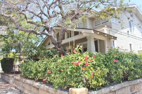 1502 De La Vina St, Santa Barbara, CA 93101-3029