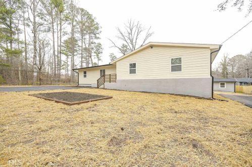 5104 1st St, Morrow, GA 30260-3616