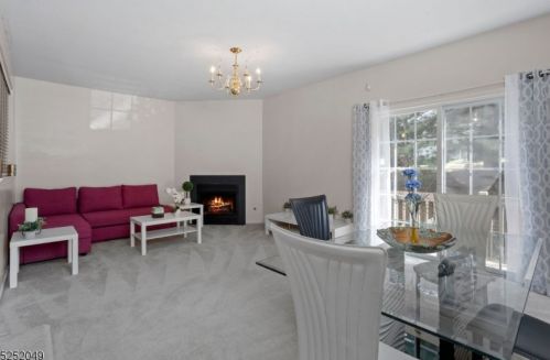 23 Grant Way, Princeton NJ  08540-1667 exterior