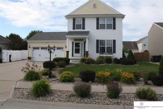 19823 Sycamore Dr, Gretna, NE 68028-4552