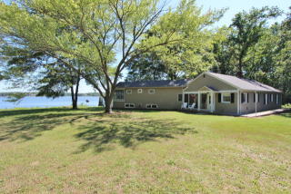 1973 Jessie Dupont Memorial Hwy, Burgess VA  22432-2102 exterior