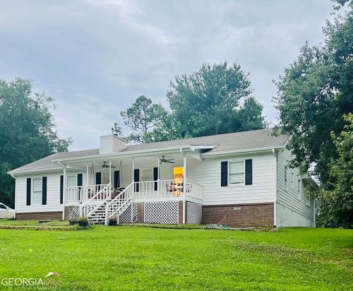 5420 Gum Creek Ct, Loganville, GA 30052-4404