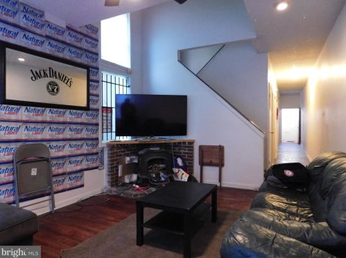 1806 Diamond St, Philadelphia PA  19121-1520 exterior