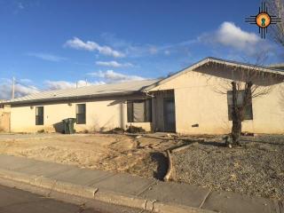 1605 Pony Cir, Gallup, NM 87301-6873