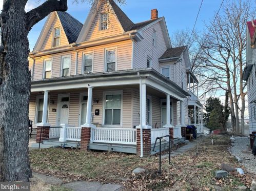 2346 Boas St, Harrisburg, PA 17103-1756
