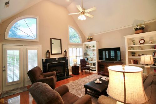 156 Wexford Ct, Stockbridge GA  30281-6306 exterior