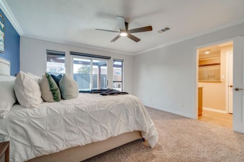 3817 Westminster Dr, Carrollton TX 75007-2465 exterior