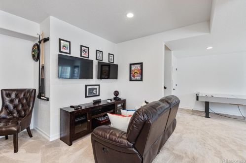 27553 Euclid Dr, Aurora CO 80016 exterior