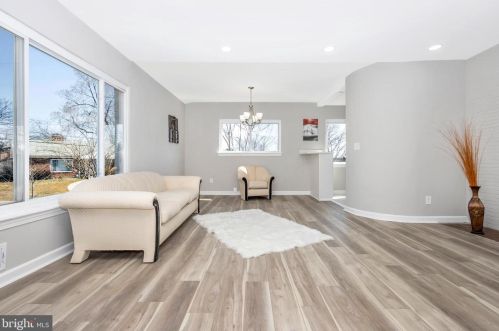 8107 Lockney Ave, Silver Spring MD 20912-7304 exterior