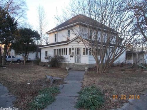 211 Anna St, Farelly Lake, AR 72160-3705