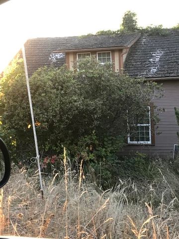 79021 Quincy Mayger Rd, Westport OR  97016-2205 exterior