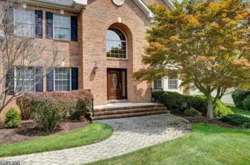 24 Schindelar Woods Way, Warren, NJ 07059-6851